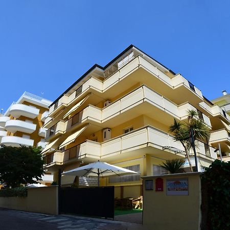 Residence Riviera Alba Adriatica Exterior foto